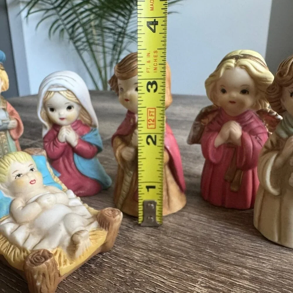 Set of 10, Vintage Christmas Nativity Porcelain Figures.